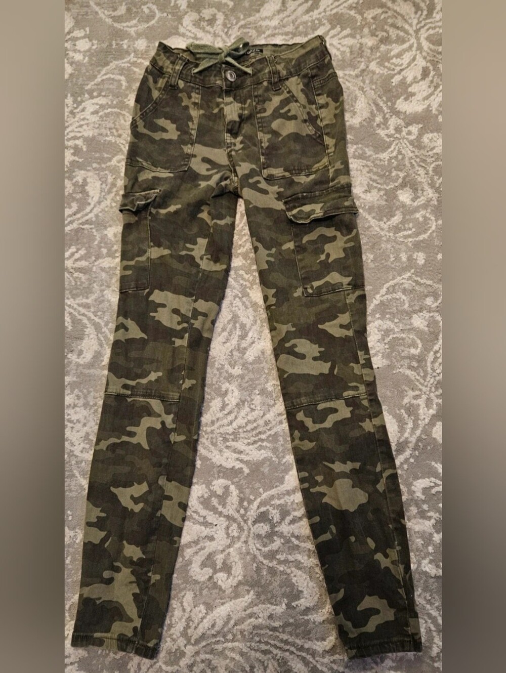 Rue 21 Women’s Olive Camo Cargo High Rise Jeans - Slim Fit